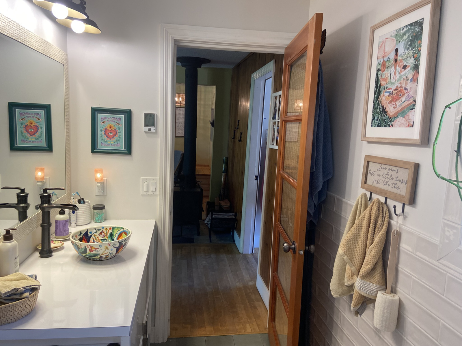 Main bathroom