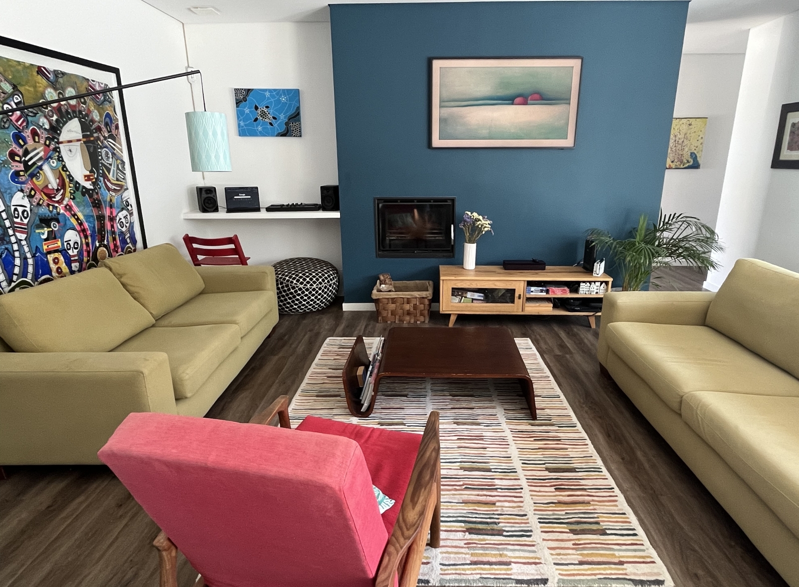 Family-friendly and modern villa close to beaches