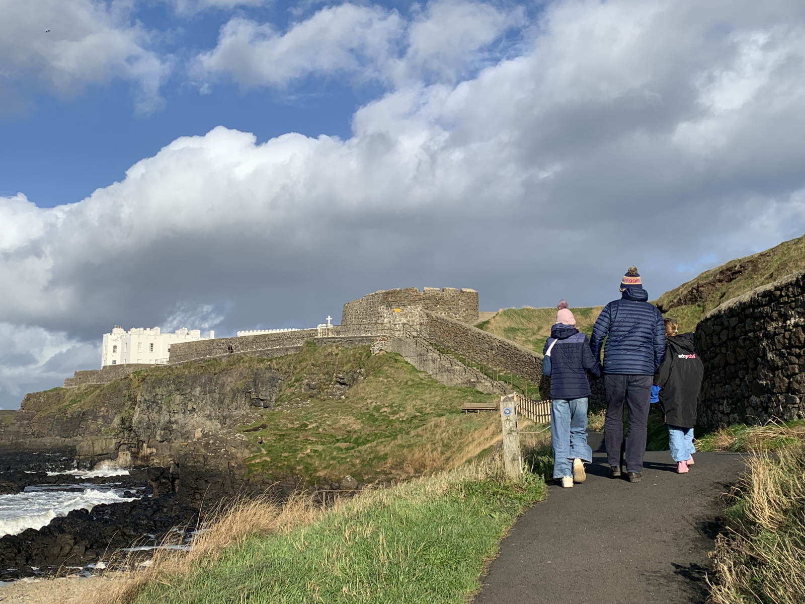 Modern house with sea views Northern Ireland coast. 25 mins to Giants Causeway