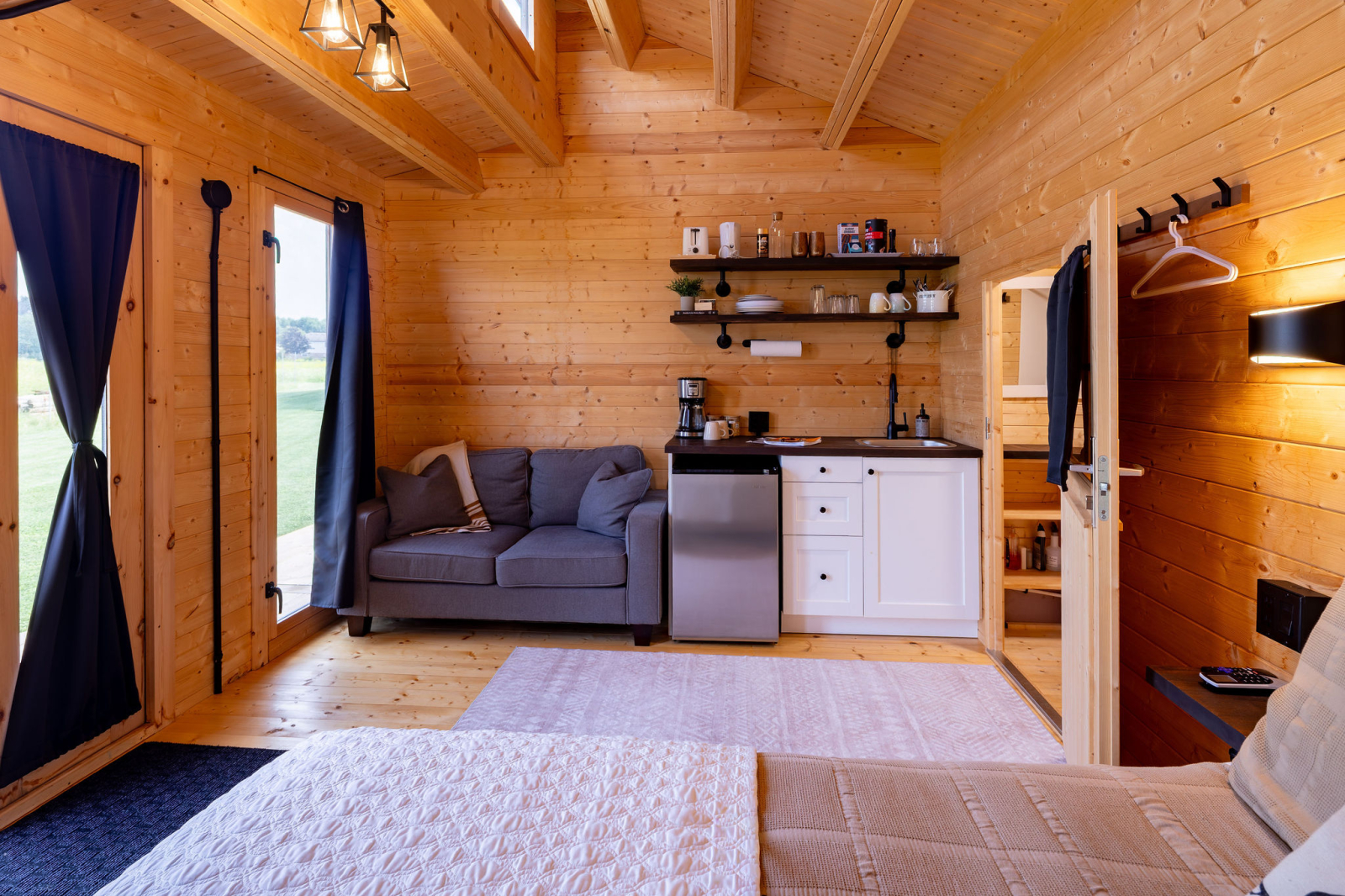 The Bench Bunkie