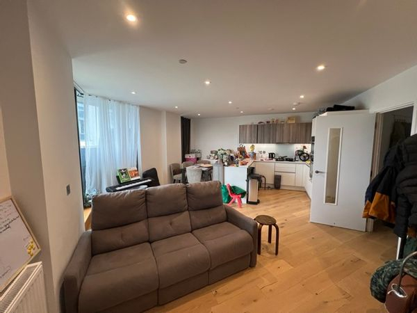 Family Home in London (Twickenham, Richmond upon Thames) | Fast Transport, Riverside & Local Charm