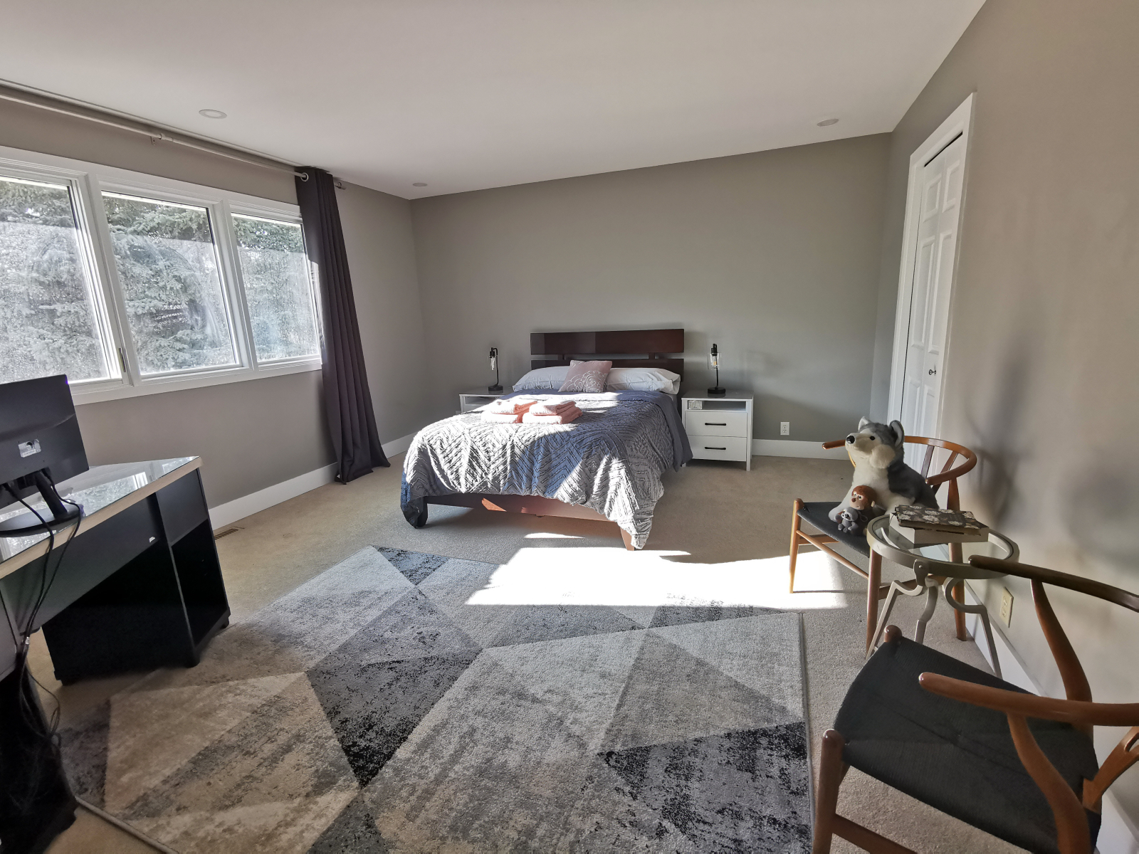 Grande maison en centre-ville dans la communauté du parcours de golf