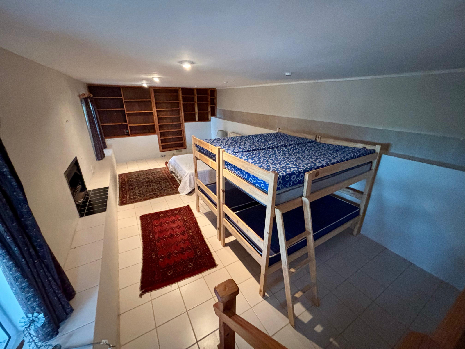 Beliche - pode abrigar até 6 crianças sem problemas!  Tem também a sua própria casa de banho privati ...