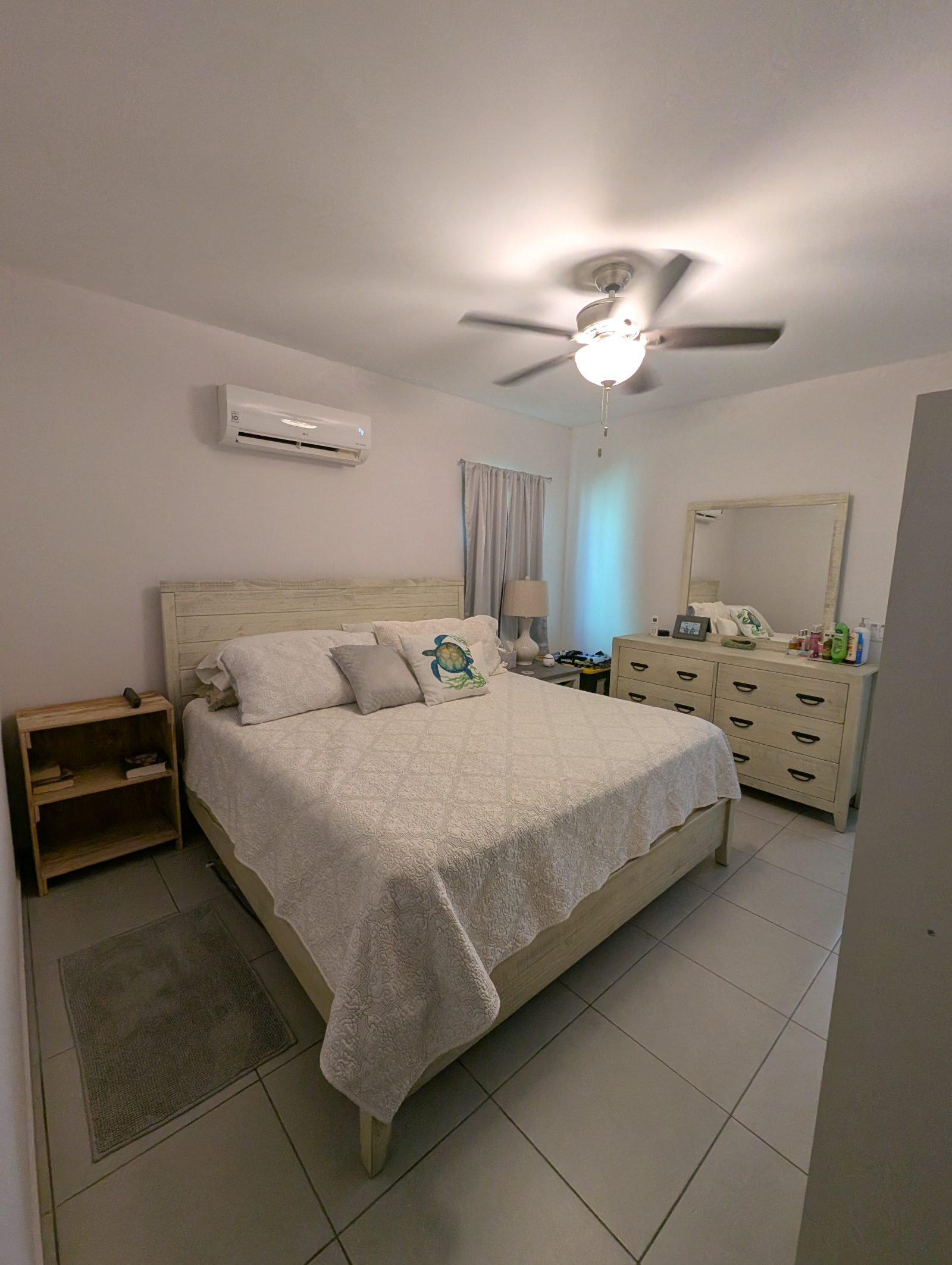 Master Bedroom - King Bed