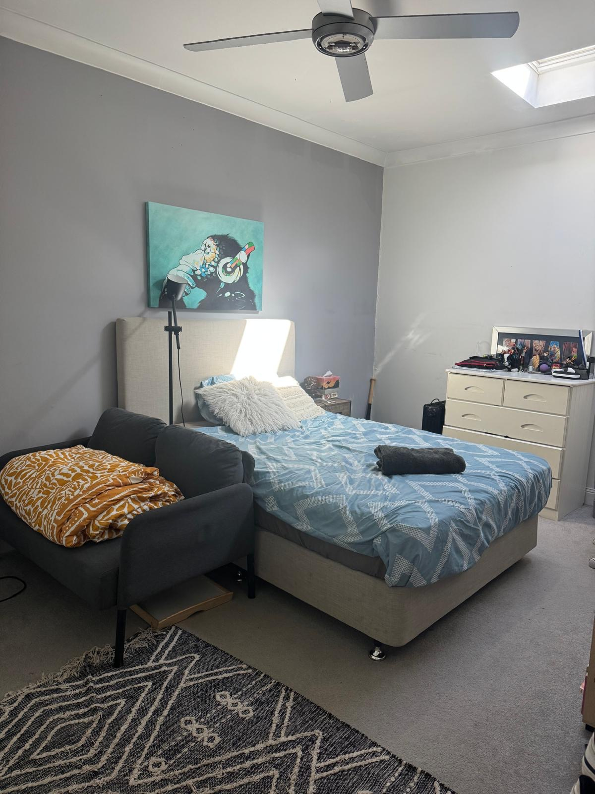 Bedroom 2 with Double-sized bed