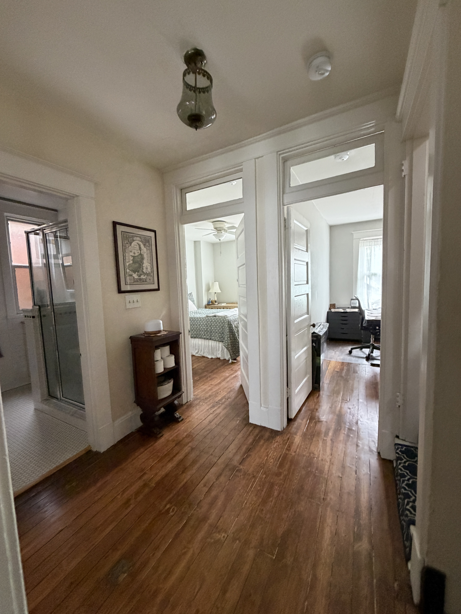 Casa vittoriana in un quartiere storico vicino a un parco splendido