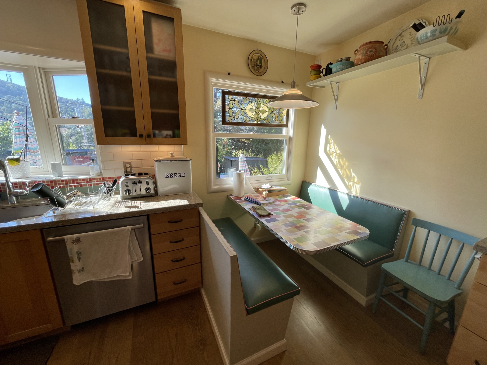 Rincón de comedor en la cocina