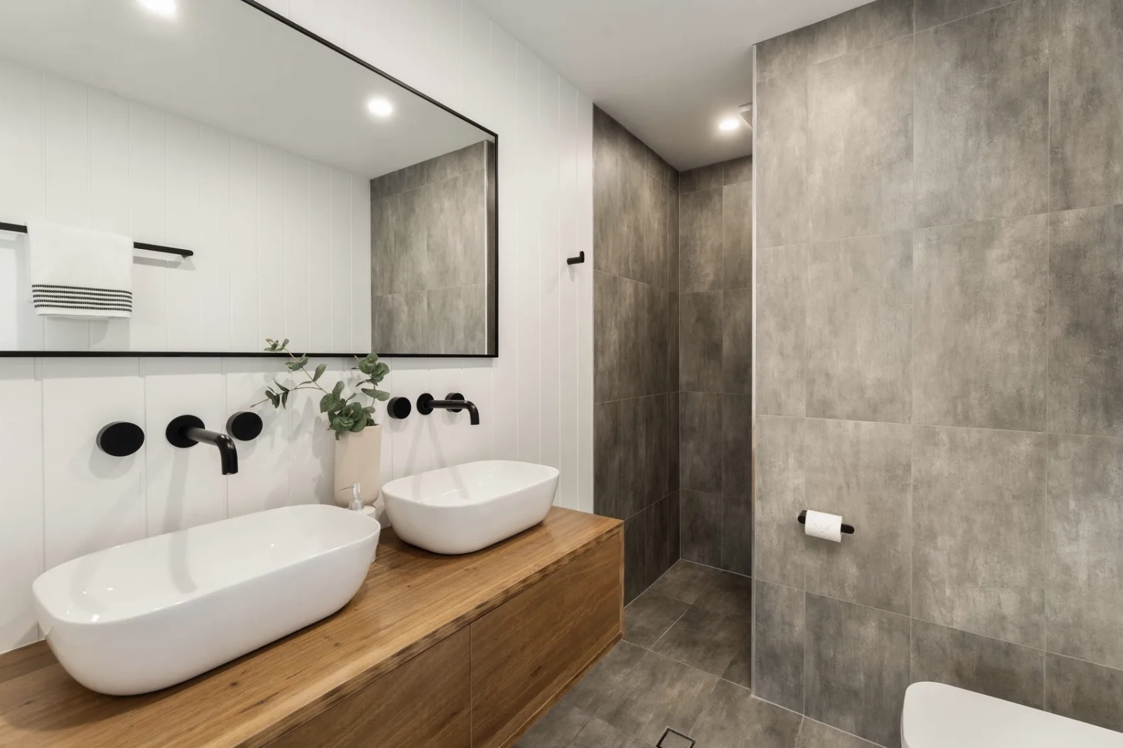4brm house in inner Brisbane (Camp Hill)