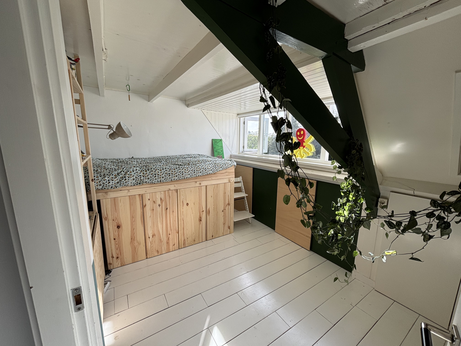 Comfortable and attractive house with character and a large garden
