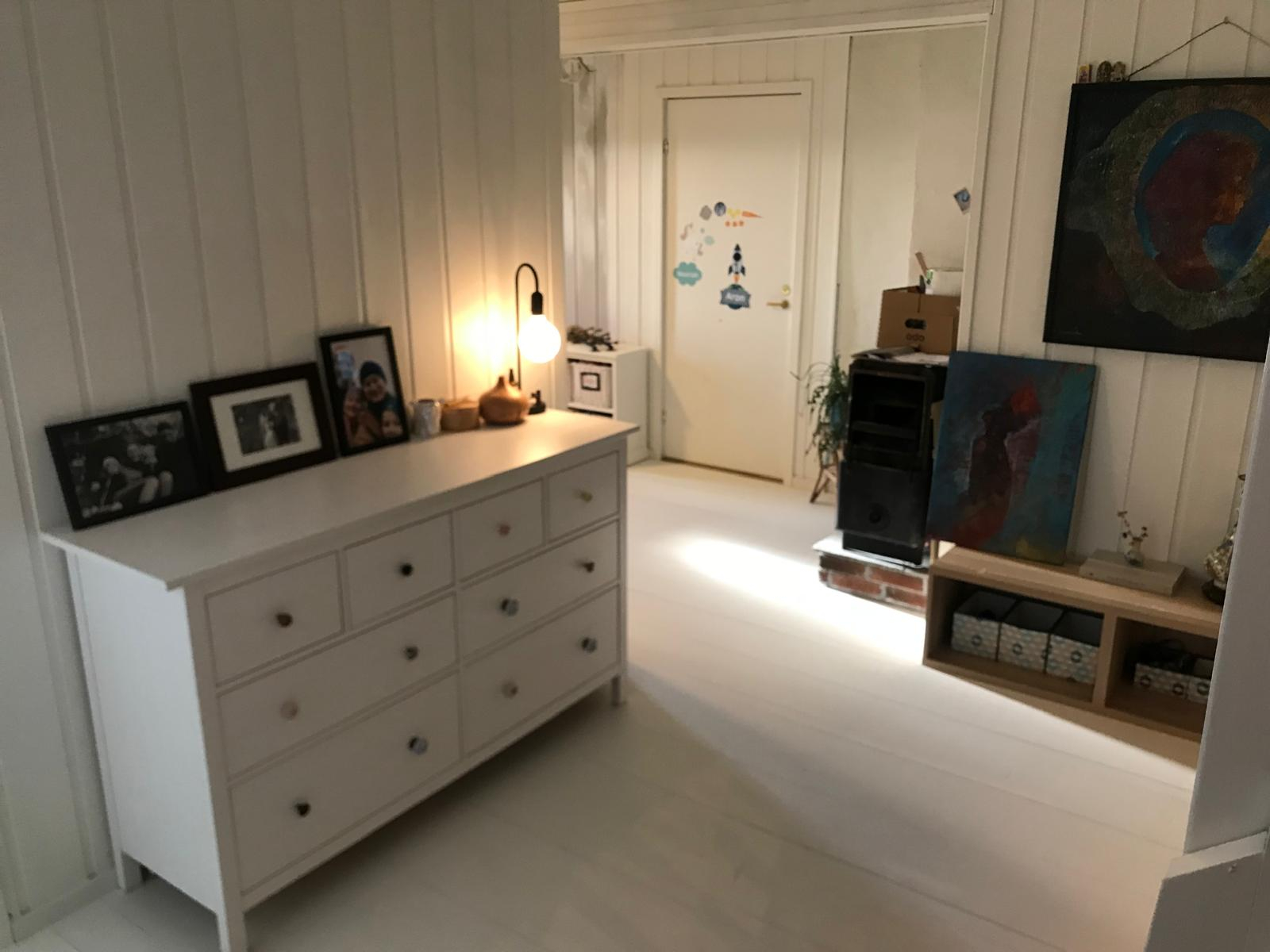 Hallway / under the stairs room, downstairs