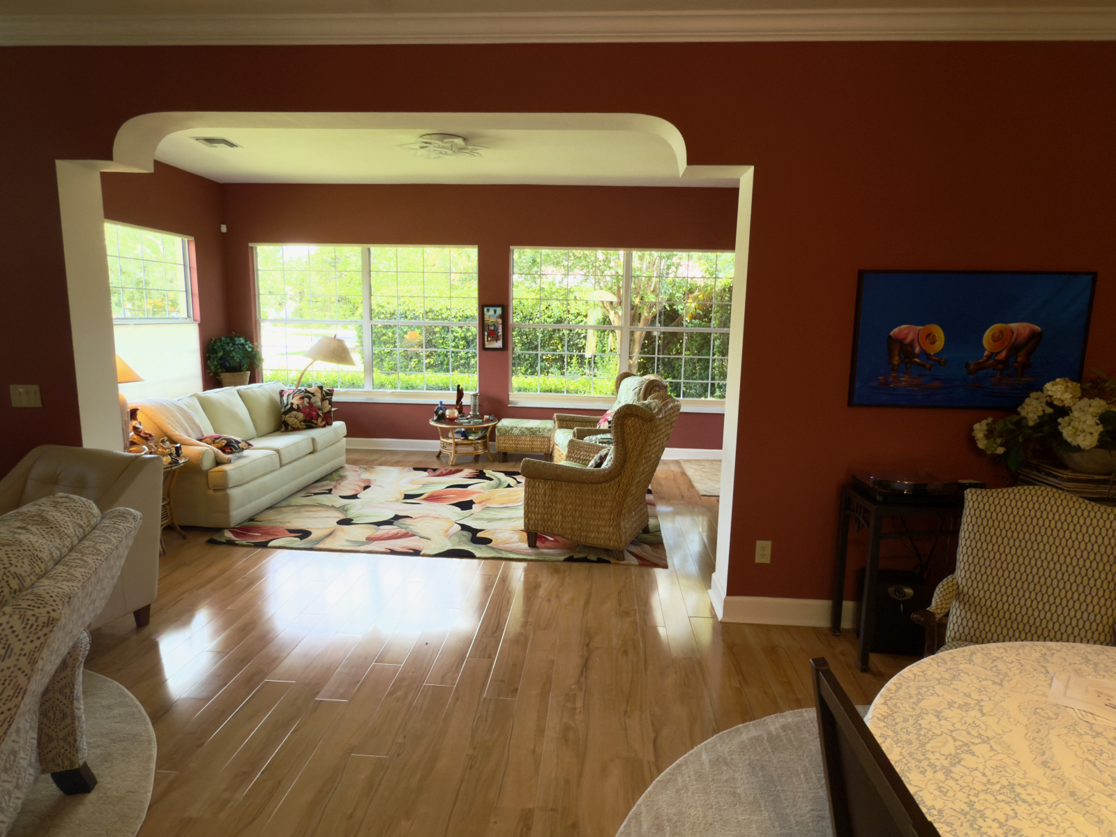 Bright lite sun room