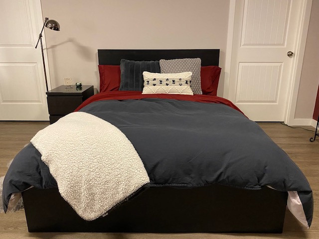 Extra Large bedroom in basement (double bed)