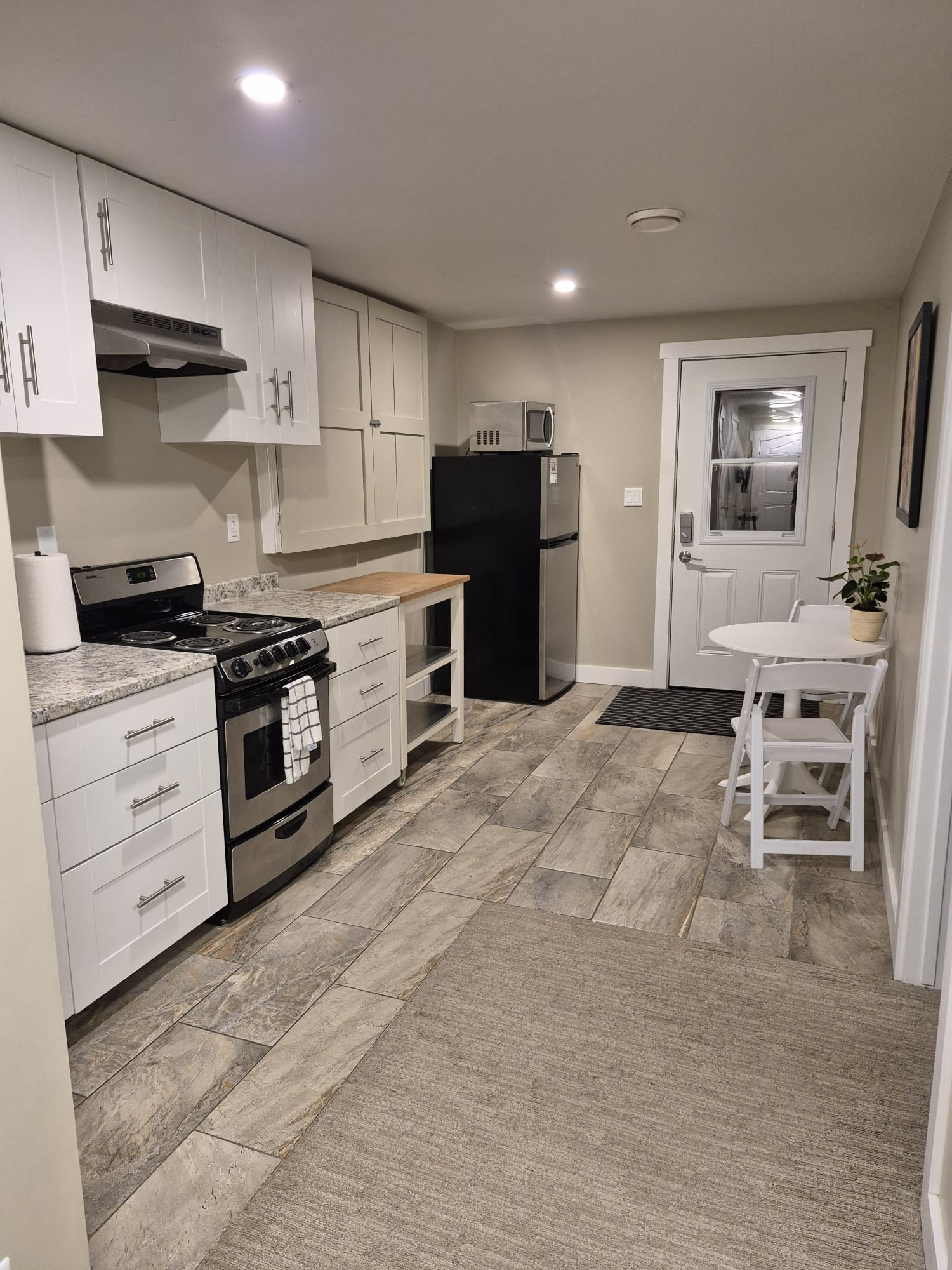 Full kitchen in suite.