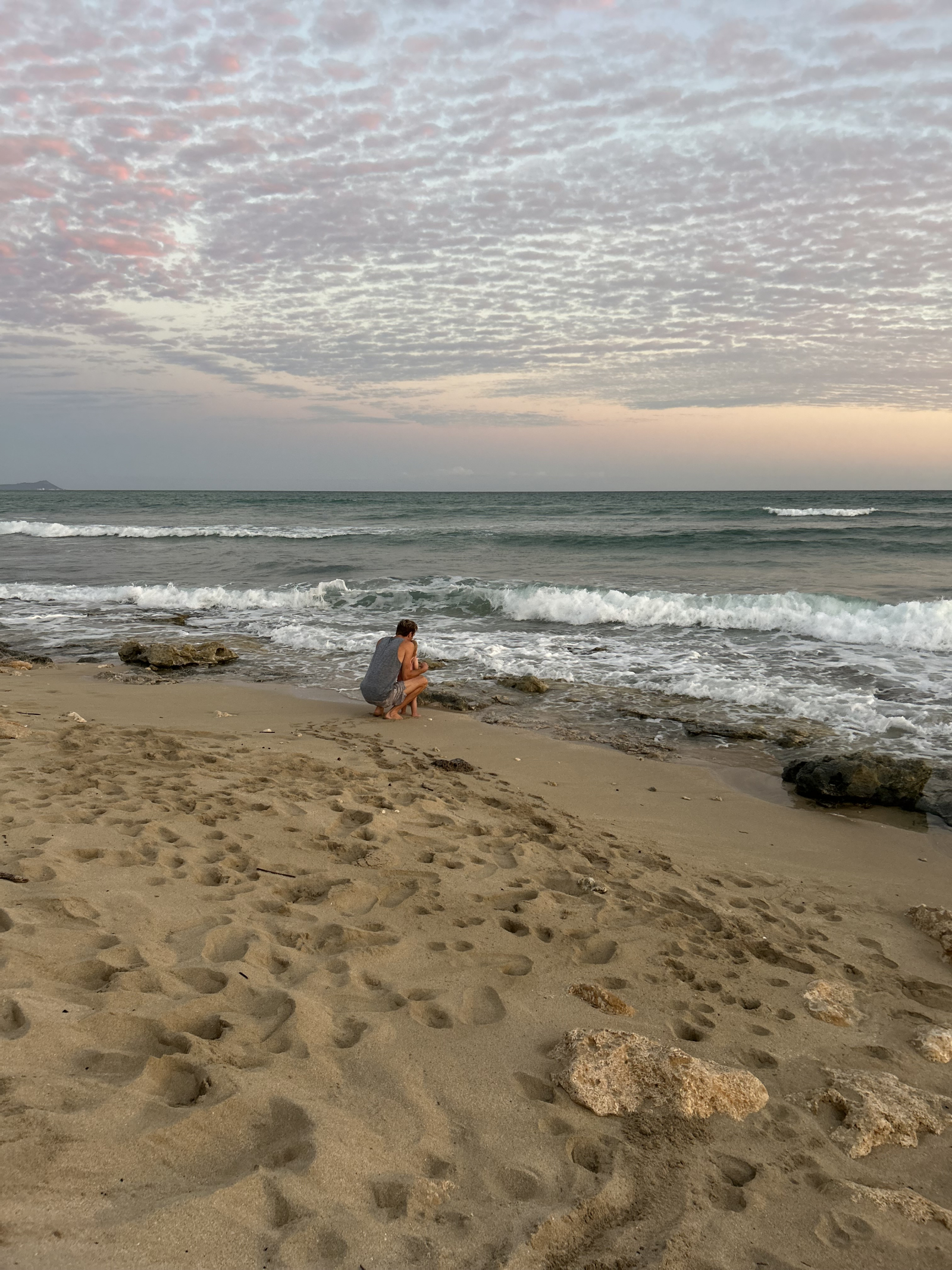 This is the beach that’s 5 minutes away from us or it’s a 20 minutes walk that my daughter and I do ...