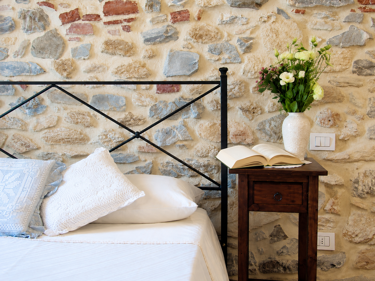 Gezellig huisje in een middeleeuws dorp op een heuvel in Toscane