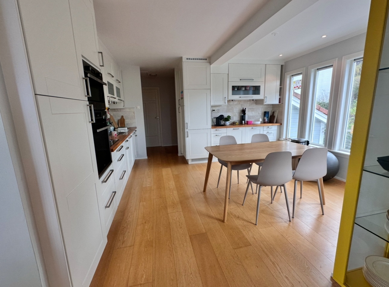 4 bedroom (8 beds) house in Ålesund with private yard