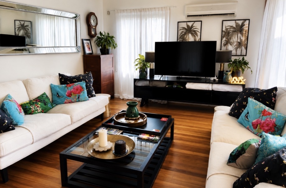 Magnolia Cottage with Therapeutic Hot Tub/Spa - Globes / Plutos Welcome!