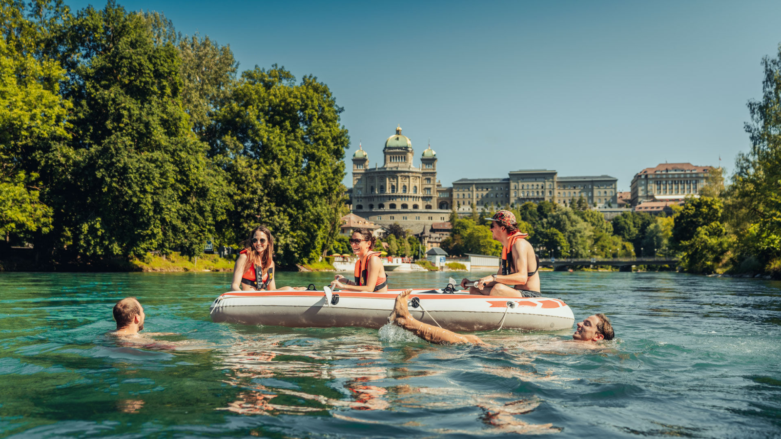Aare to Bern 10 min by Bus, Tram 15 min by foot