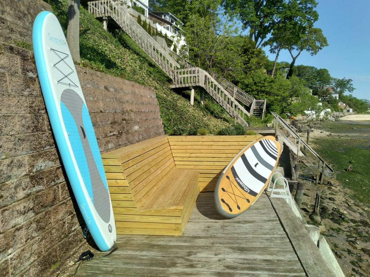 2 planches de Stand Up Paddle (SUP) pour une exploration facile de notre baie