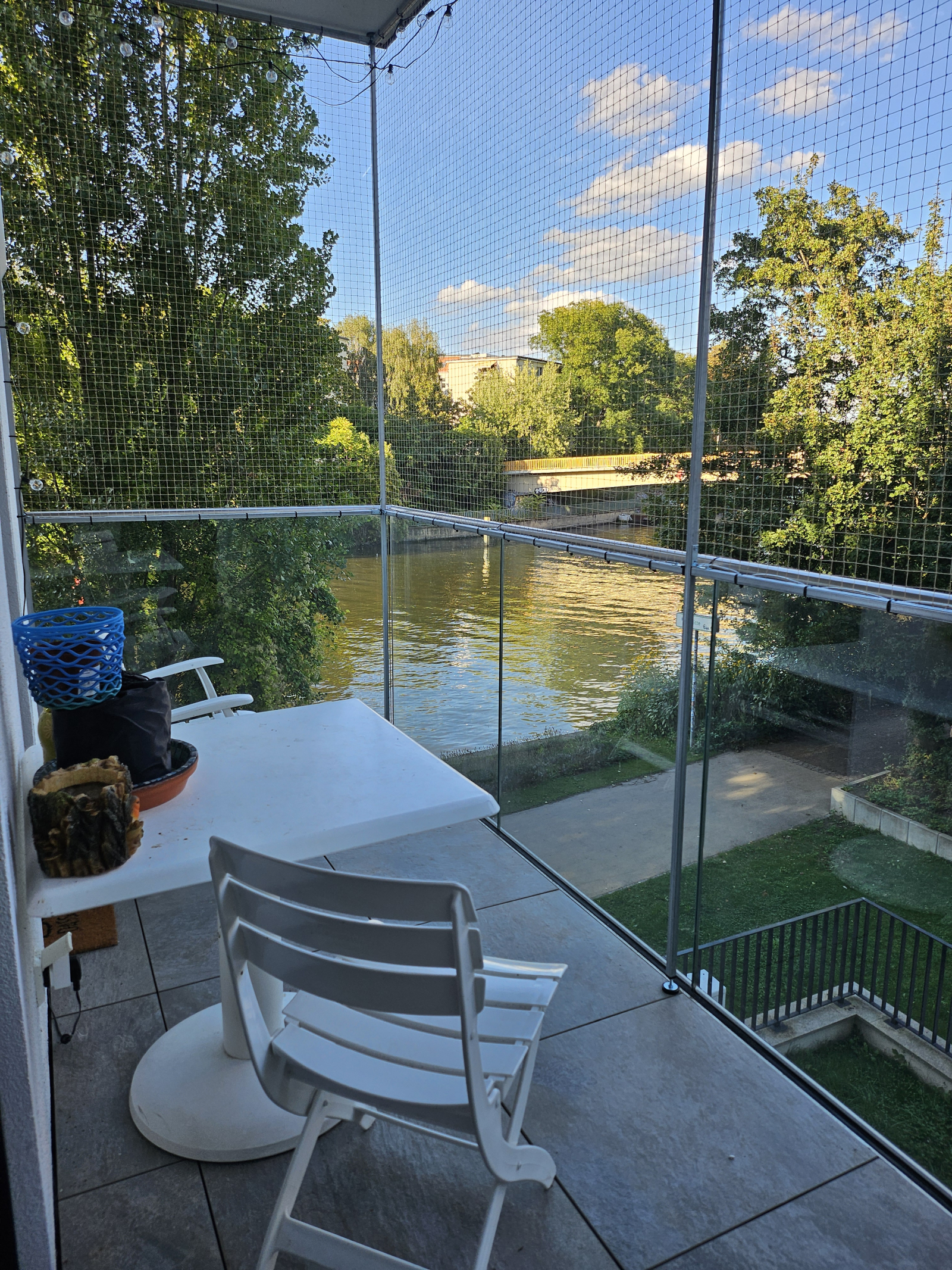 Luxe appartement aan de rivier met drie kamers in het centrum van Berlijn