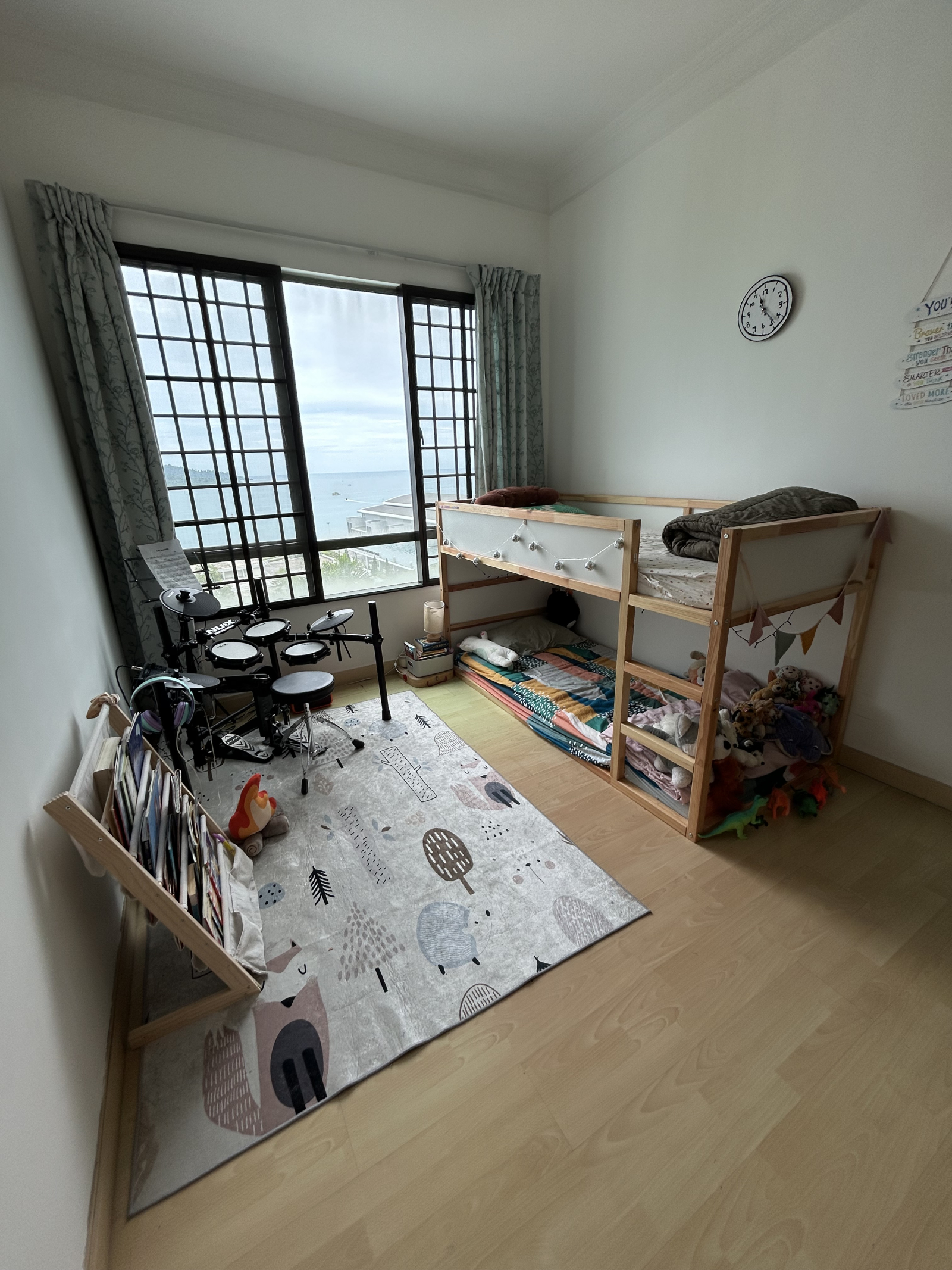 Bunkbed room + electric drum kit :)