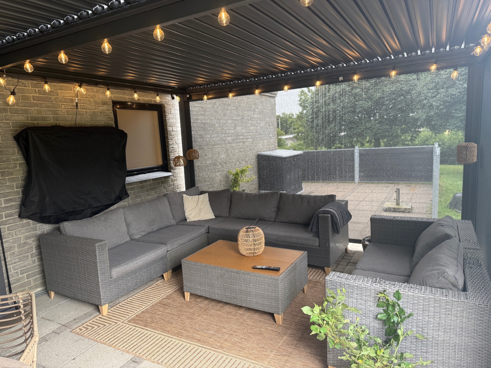 Large modern home - close to Legoland
