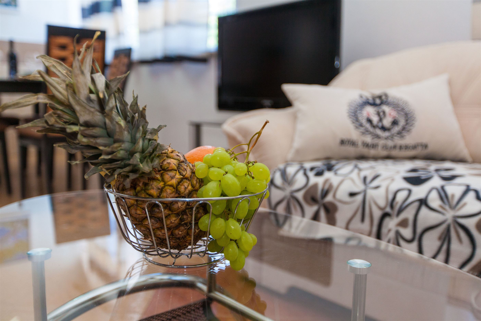 Spacious family apartment with terrace & sea view near Crikvenica