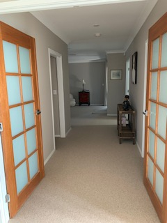 Toegang tot de bovenste verdieping van de hoofdslaapkamer