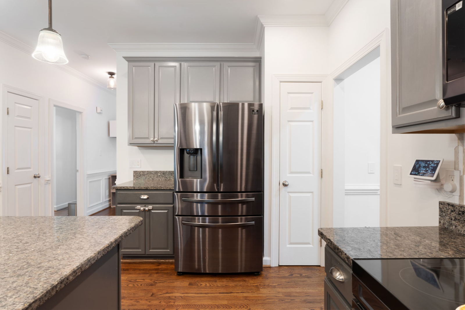 Vicino al centro 5BR + Ufficio Grande casa con cortile a Raleigh, NC