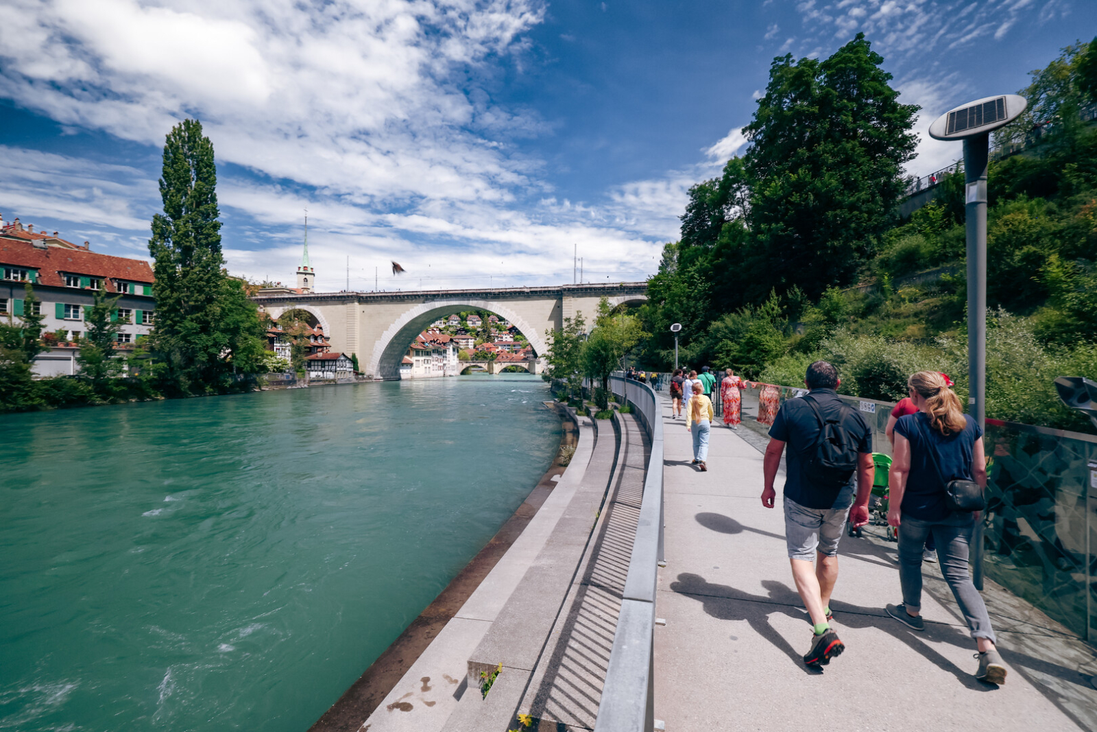 Bright and spacious apartment in beautiful Bern, close to nature and hiking trails