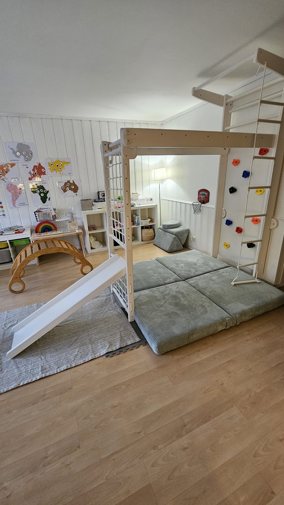 Altra estremità della stanza anteriore