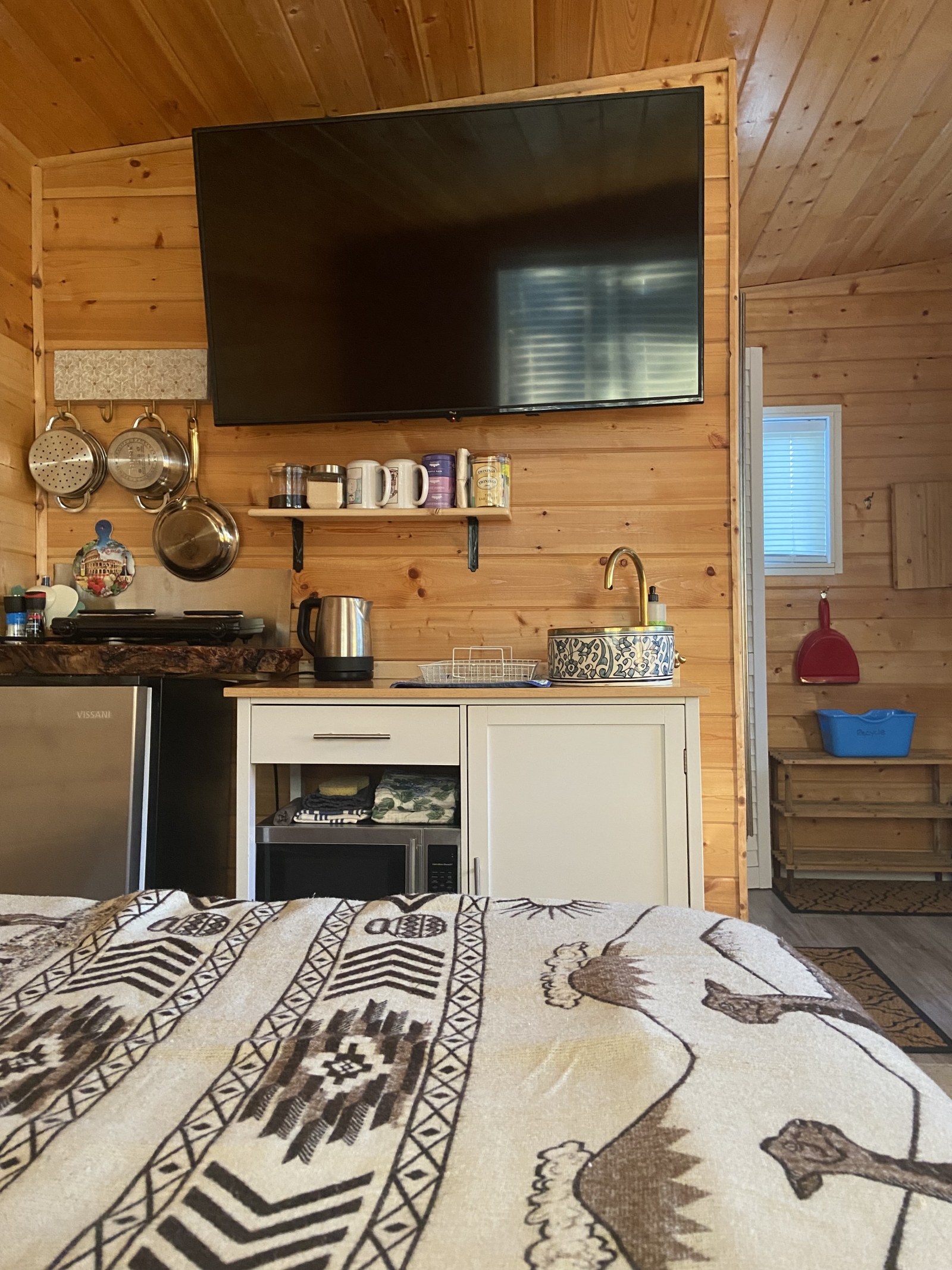 Camarote tipo estudio con pequeña cocina