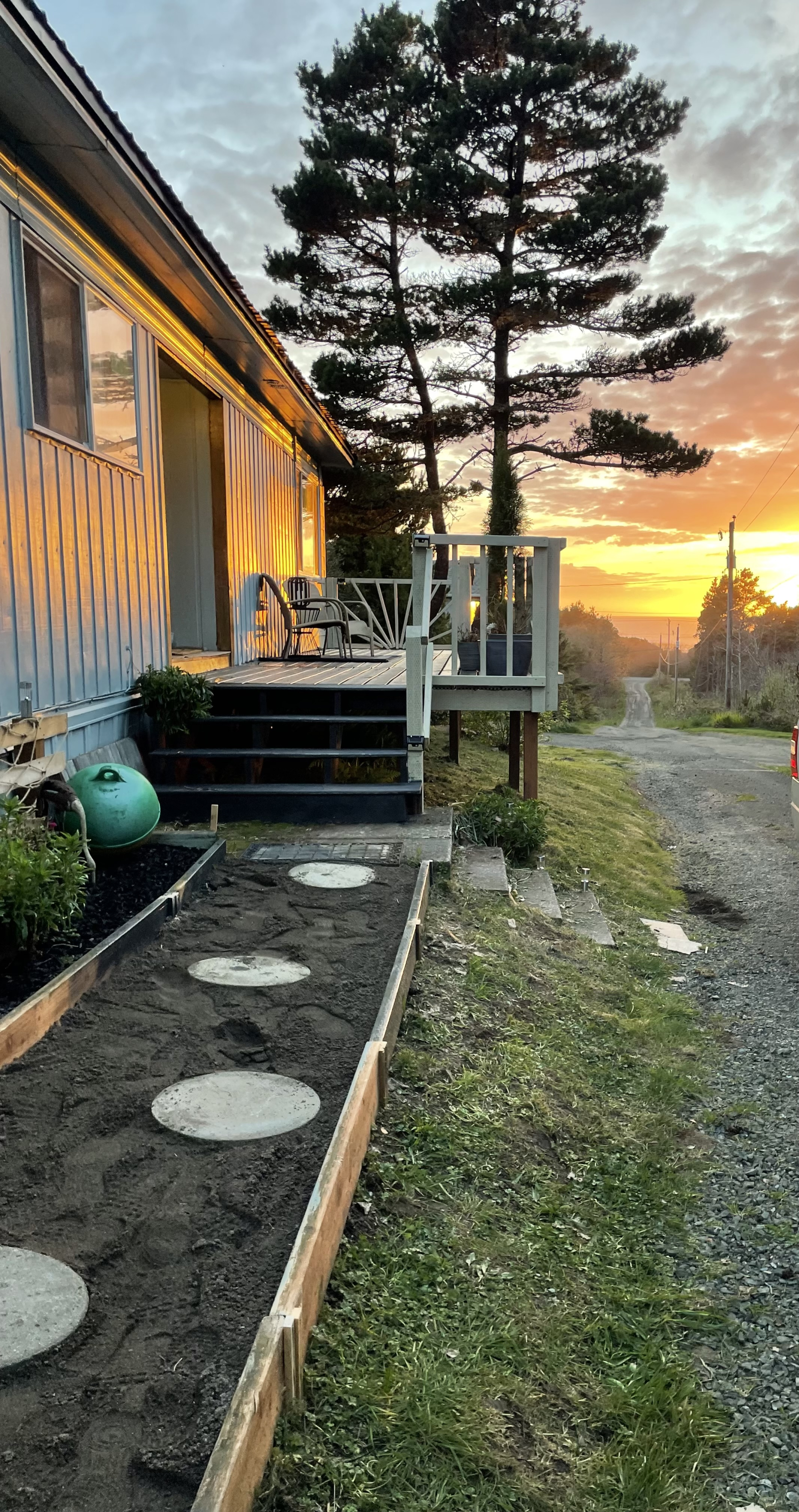 Front porch,  drive way to beach access