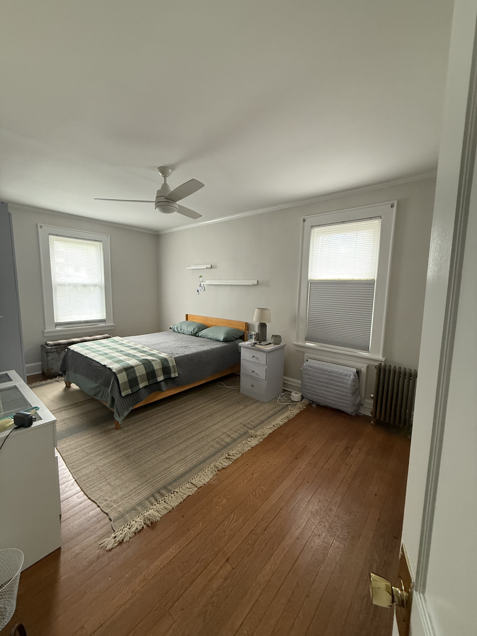 Bedroom 2: Large room with queen bed