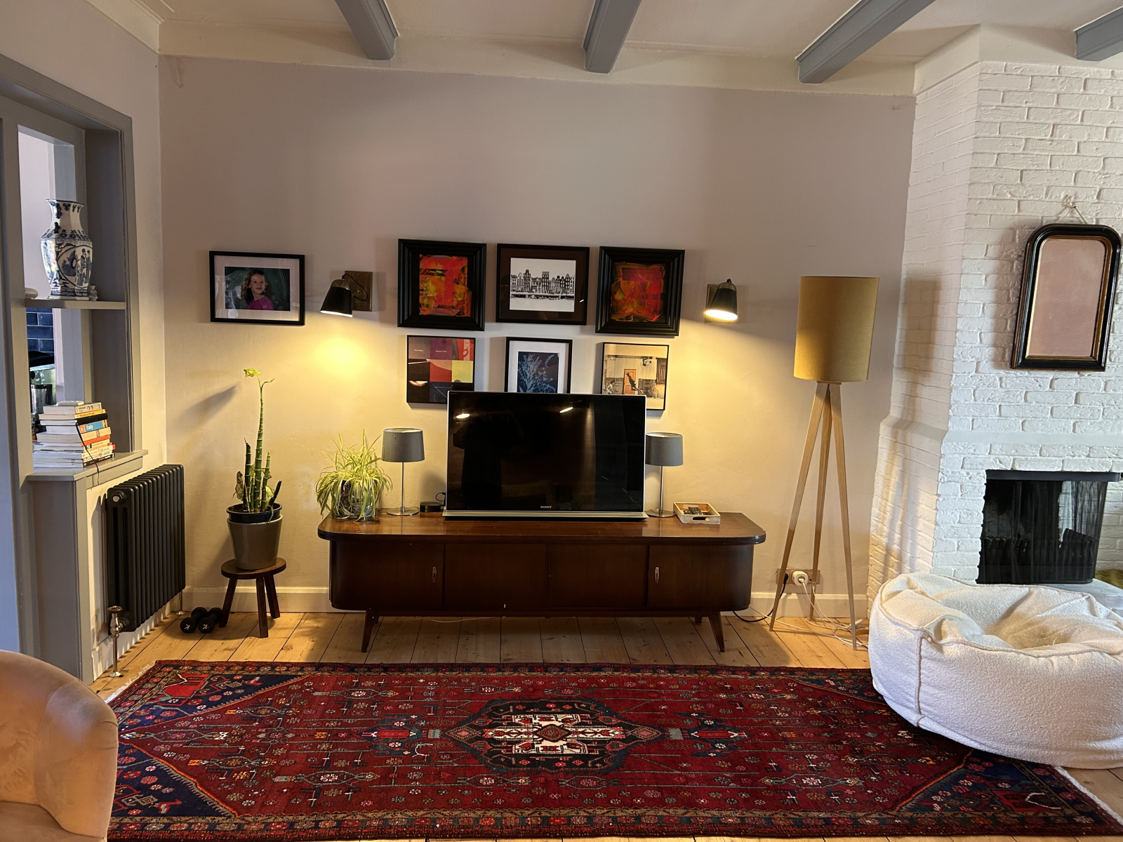 Cosy town house, 10min walking distance from the heather fields and woods.