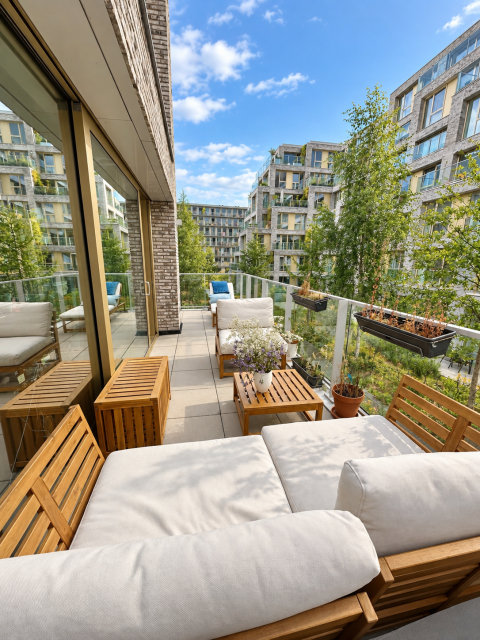 Charming and Spacious 2 BDR apartment