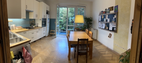 Apartamento aconchegante e luminoso em um oásis verde próximo ao centro da cidade