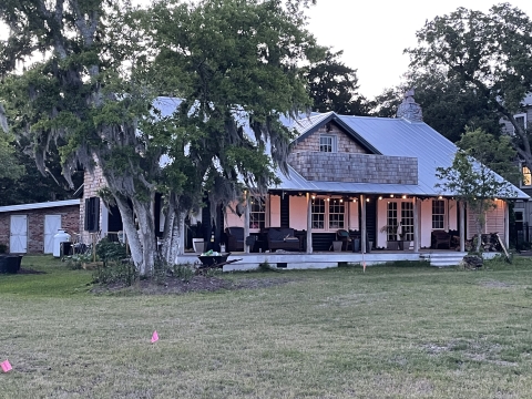 Beautiful Historic Log Cabin on the intracoastal waterway in Wilmington NC