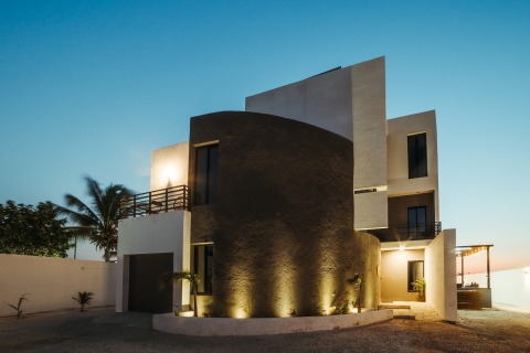Villa en bord de mer avec piscine