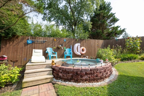 Best place in Knox! Pet and kid-friendly.