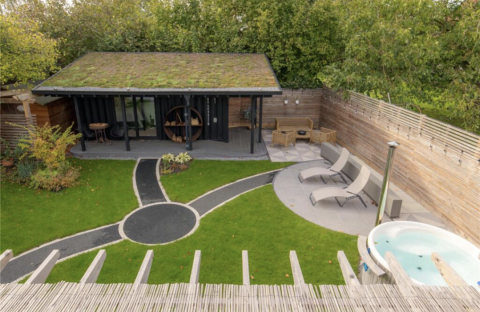 Familienhaus und private Oase mit schwedischem Whirlpool in Cambridge, Großbritannien